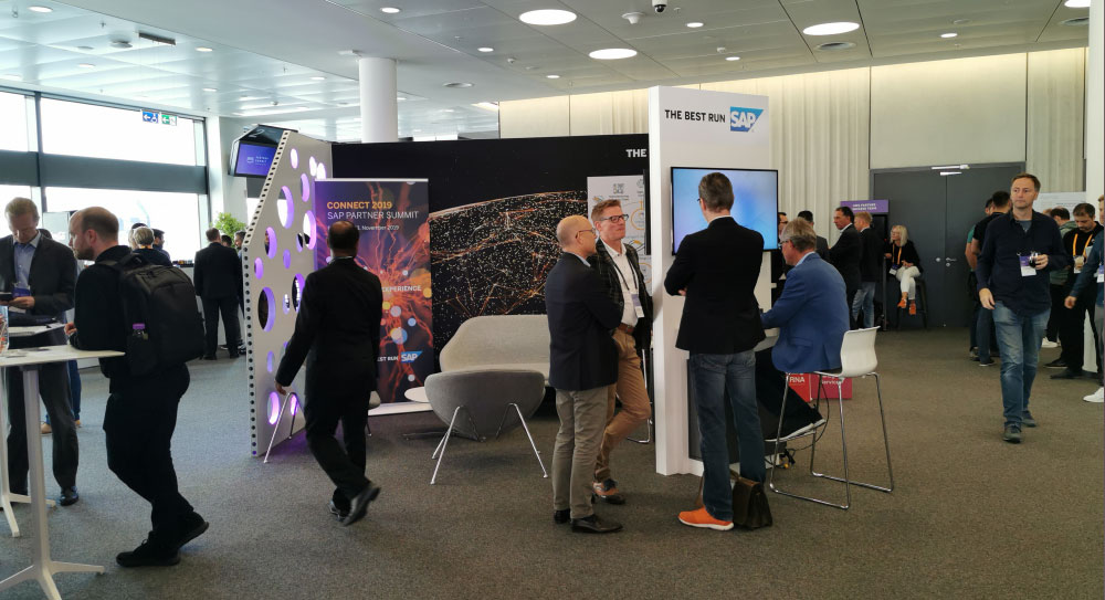 SAP Stand - AWS Summit Frankfurt - AWS Summit 2019 in Frankfurt am Main - Konferenz - Stände